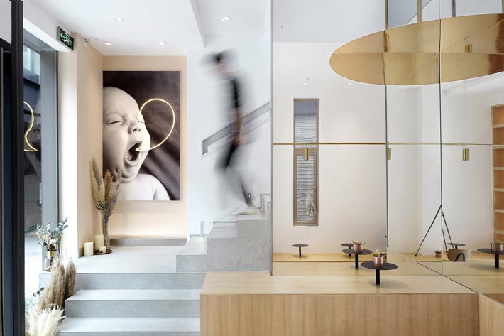 160平方轻食餐厅楼梯装修设计方案